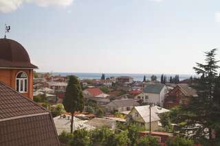 Гостевой дом Nobi Guest House Гагра Стандартный трехместный номер-4