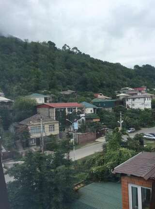 Гостевой дом Nobi Guest House Гагра Стандартный трехместный номер-20